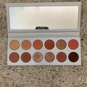 Kylie Cosmetics Peach Extended Palette